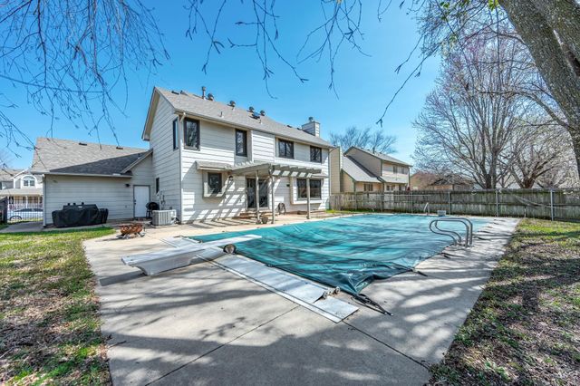 127 S Springwood, Derby, KS 67037