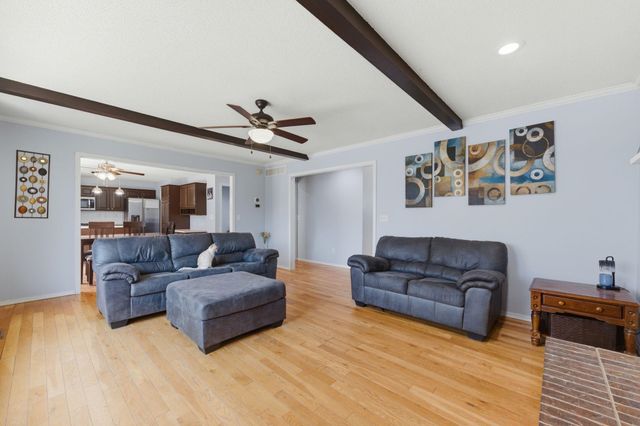 127 S Springwood, Derby, KS 67037