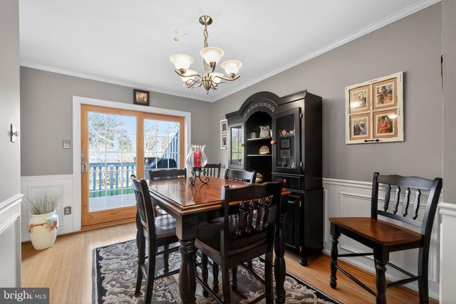 17 BUTTONWOOD DR, Exton, PA 19341