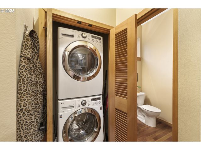 5115 S CORBETT Ave H, Portland, OR 97239