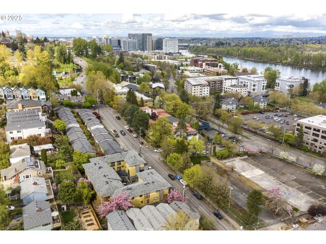 5115 S CORBETT Ave H, Portland, OR 97239