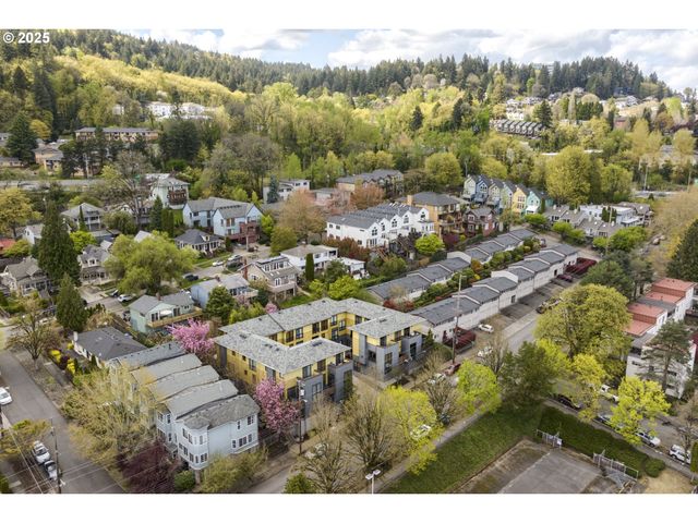 5115 S CORBETT Ave H, Portland, OR 97239