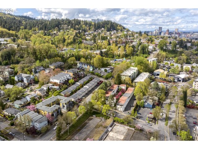 5115 S CORBETT Ave H, Portland, OR 97239