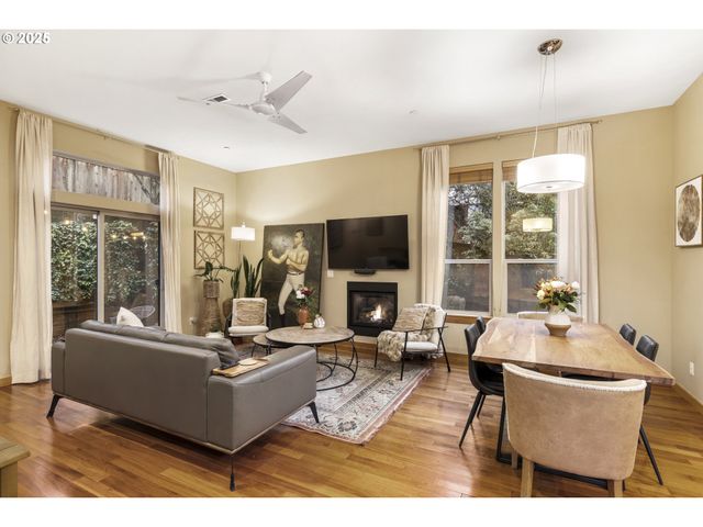 5115 S CORBETT Ave H, Portland, OR 97239