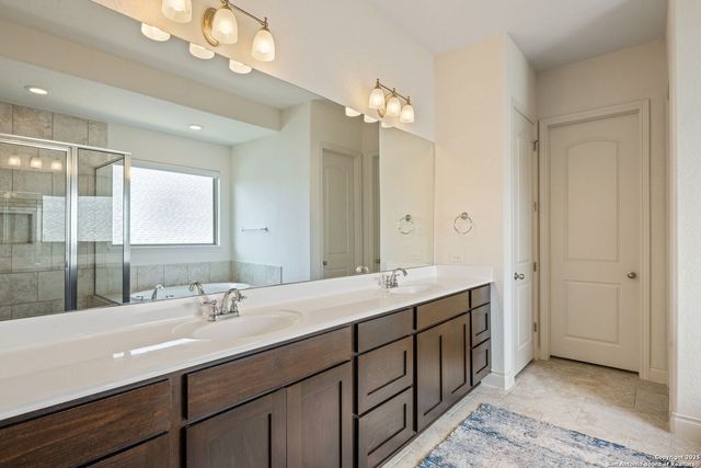 8614 Monterey Falls, Boerne, TX 78015