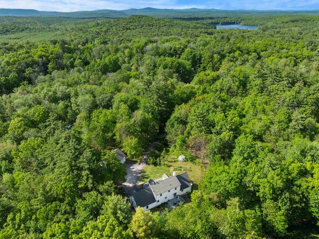 137 Hearthside Drive, Barrington, NH 03825