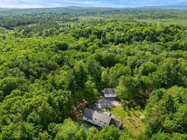 137 Hearthside Drive, Barrington, NH 03825