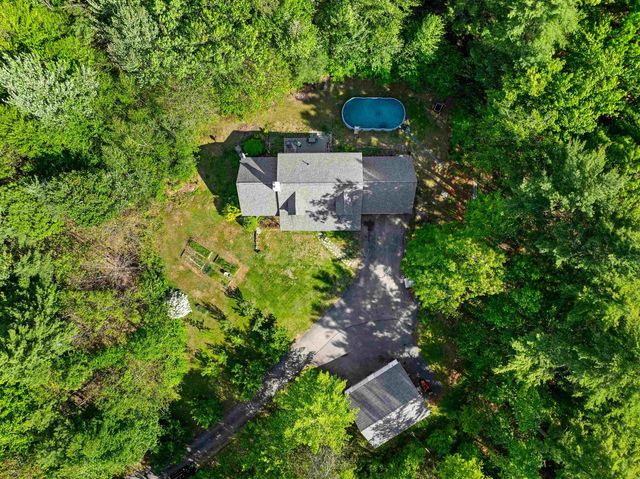 137 Hearthside Drive, Barrington, NH 03825