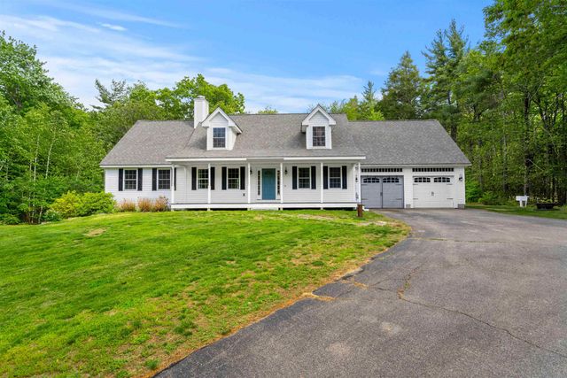 137 Hearthside Drive, Barrington, NH 03825