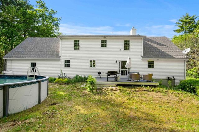 137 Hearthside Drive, Barrington, NH 03825