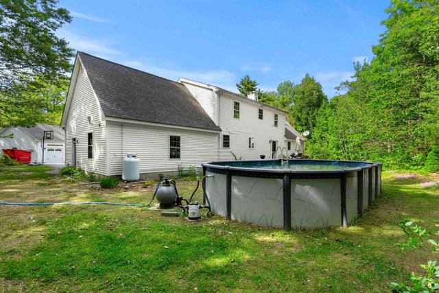 137 Hearthside Drive, Barrington, NH 03825