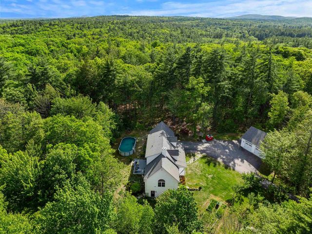 137 Hearthside Drive, Barrington, NH 03825
