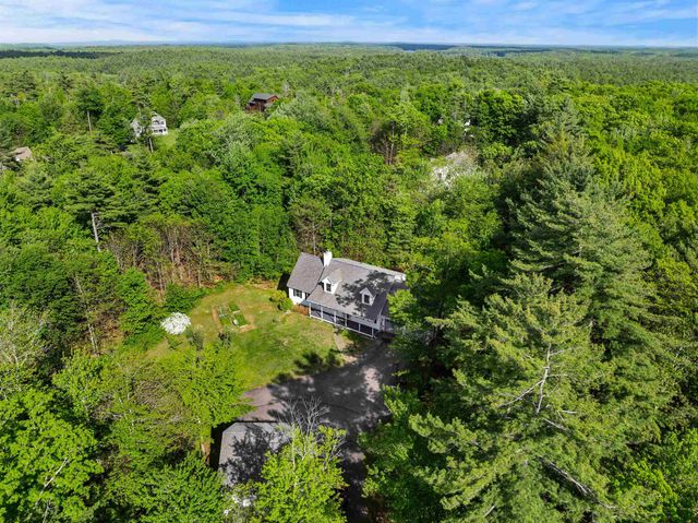 137 Hearthside Drive, Barrington, NH 03825