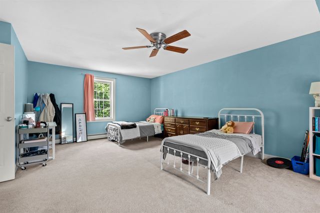 137 Hearthside Drive, Barrington, NH 03825