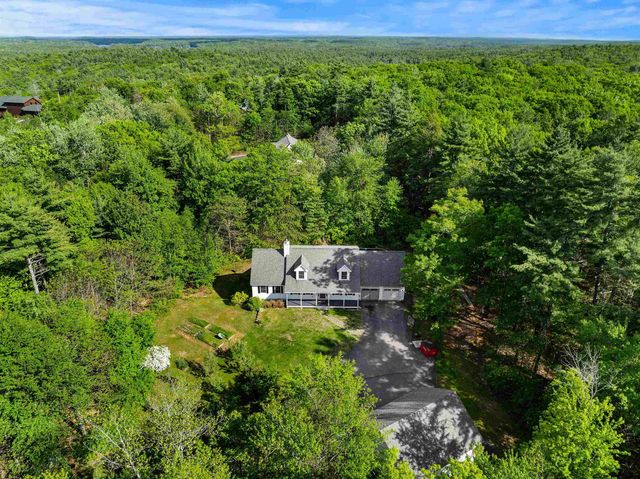 137 Hearthside Drive, Barrington, NH 03825