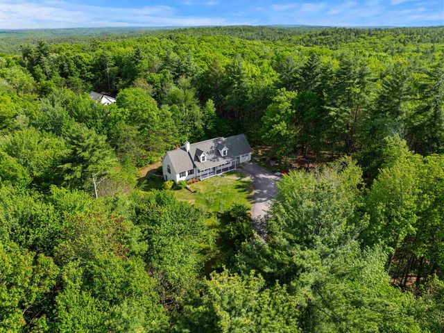137 Hearthside Drive, Barrington, NH 03825