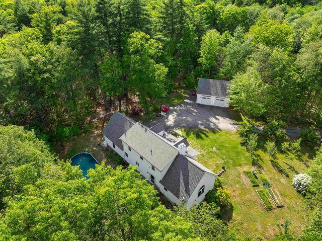 137 Hearthside Drive, Barrington, NH 03825