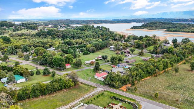 1476 Martha Dandridge Circle, Dandridge, TN 37725