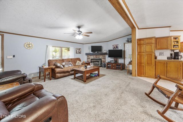 1476 Martha Dandridge Circle, Dandridge, TN 37725