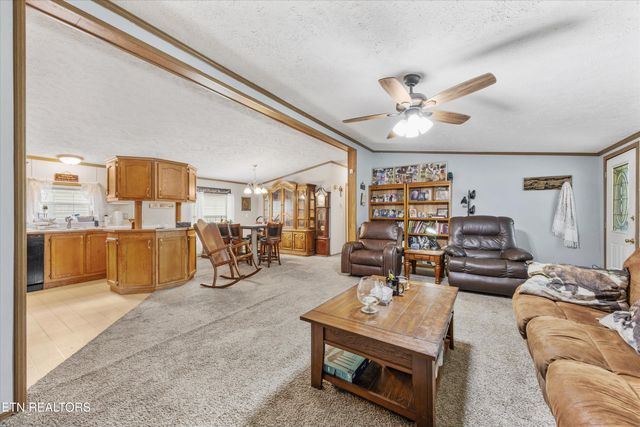 1476 Martha Dandridge Circle, Dandridge, TN 37725