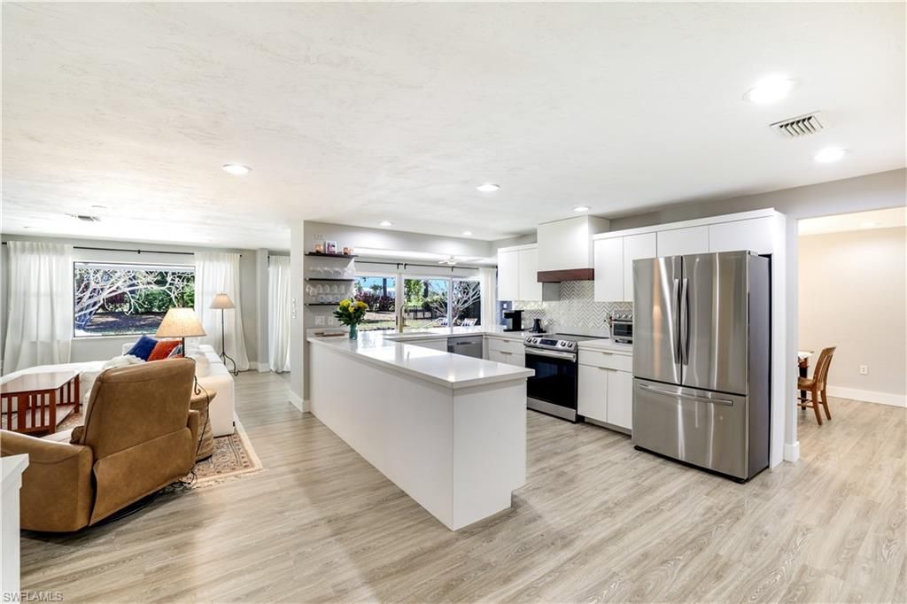 233 Shadowridge CT, MARCO ISLAND, FL 34145 — exterior
