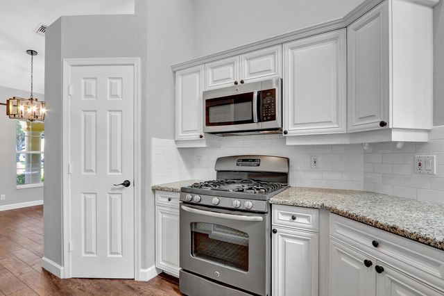1097 Egret Circle N, Jupiter, FL 33458