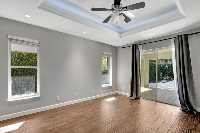1097 Egret Circle N, Jupiter, FL 33458