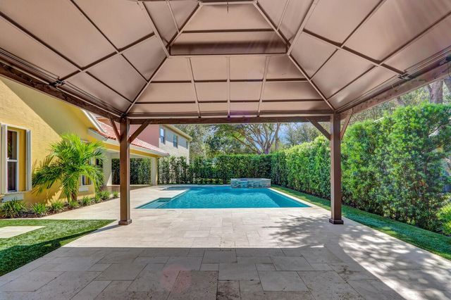 1097 Egret Circle N, Jupiter, FL 33458