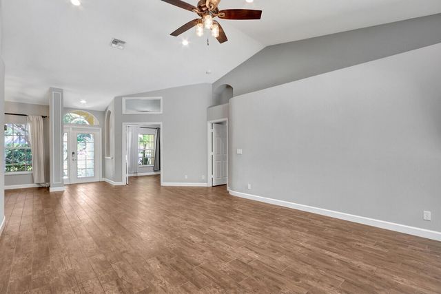 1097 Egret Circle N, Jupiter, FL 33458