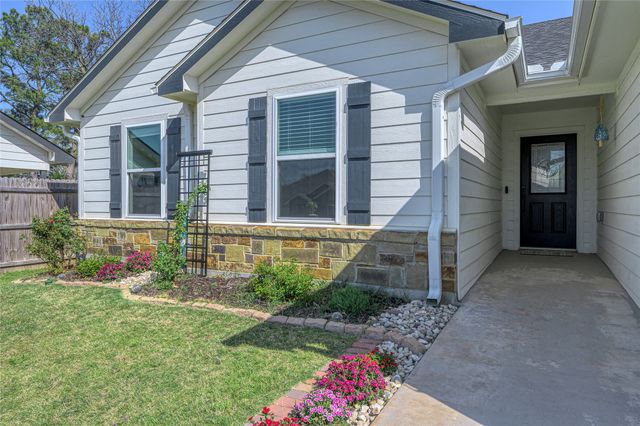 105 Thode Street, Whitesboro, TX 76273