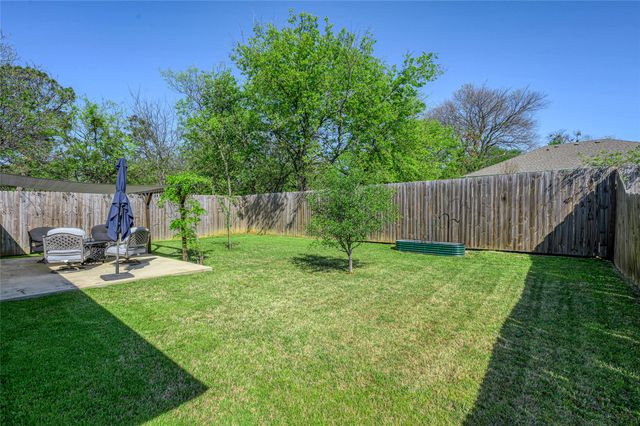 105 Thode Street, Whitesboro, TX 76273