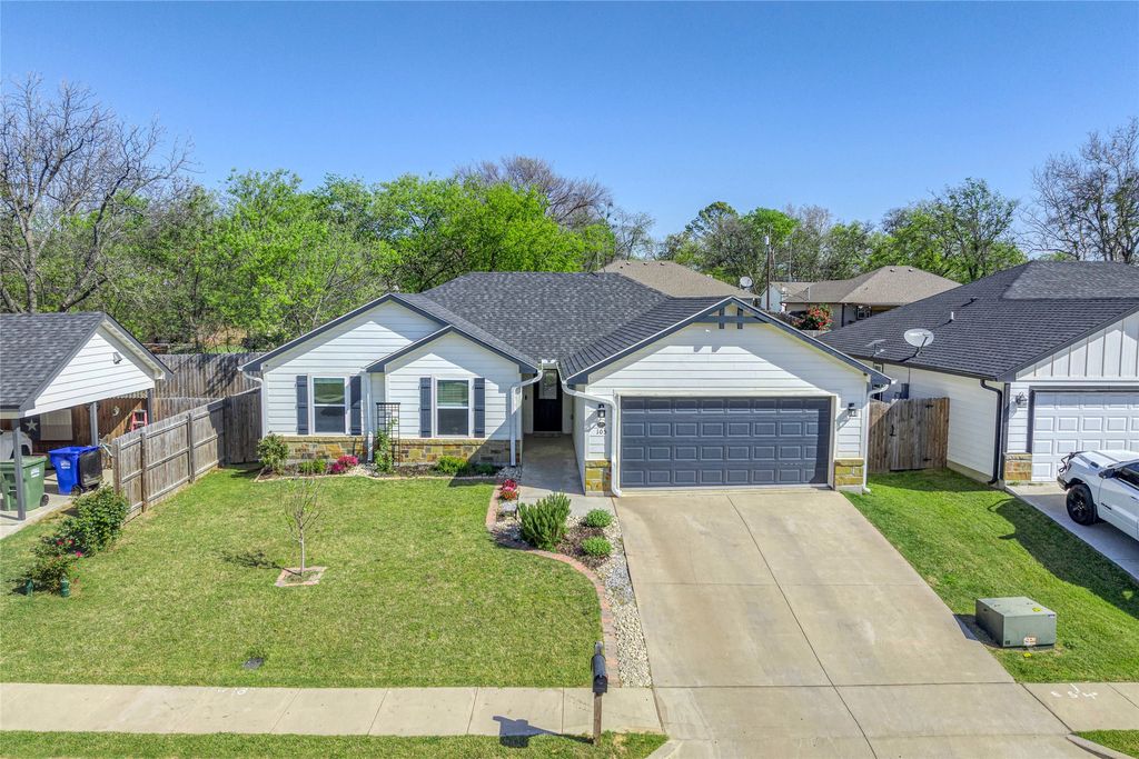 105 Thode Street, Whitesboro, TX 76273