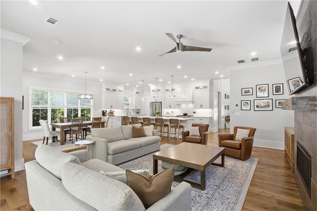 3562 S Sherwood Road SE, Smyrna, GA 30082