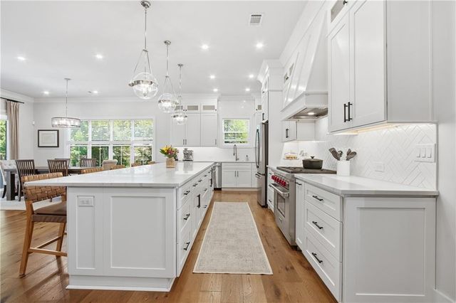 3562 S Sherwood Road SE, Smyrna, GA 30082