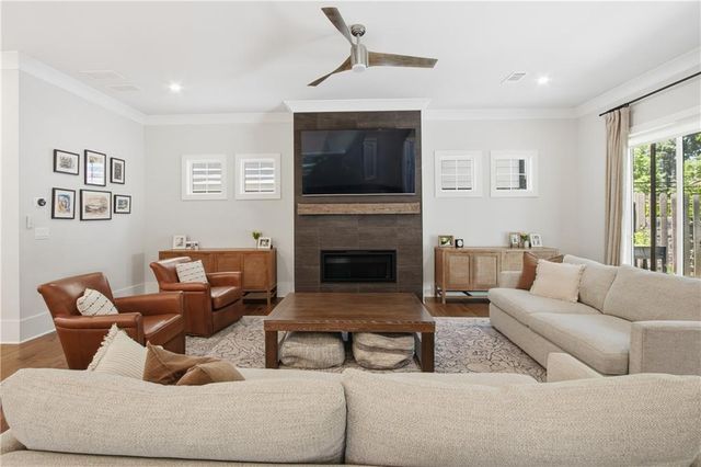 3562 S Sherwood Road SE, Smyrna, GA 30082