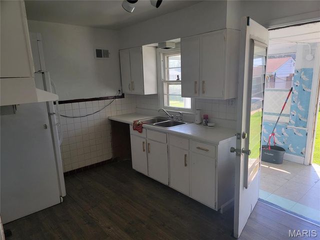 7316 Stolle Street, St Louis, MO 63116