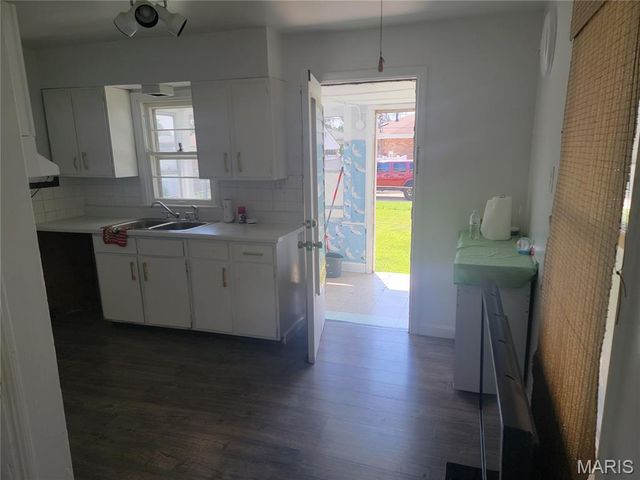 7316 Stolle Street, St Louis, MO 63116
