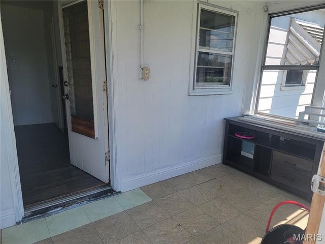 7316 Stolle Street, St Louis, MO 63116