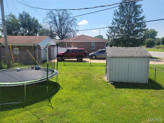 7316 Stolle Street, St Louis, MO 63116