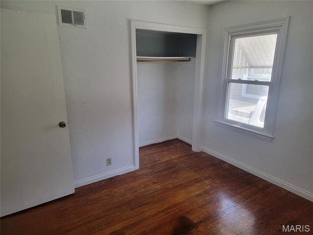 7316 Stolle Street, St Louis, MO 63116
