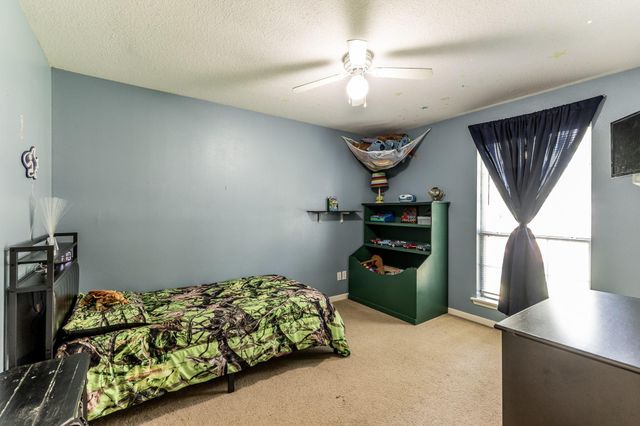 65 Cauthen Drive, Huntsville, TX 77320