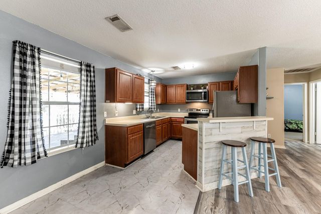 65 Cauthen Drive, Huntsville, TX 77320