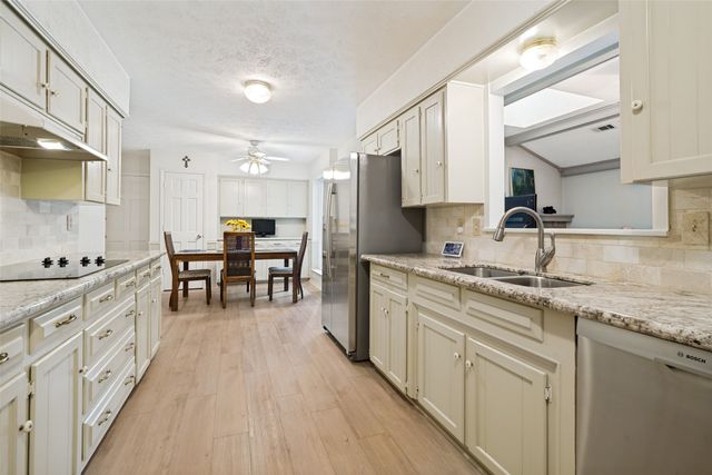 7419 Authon Drive, Dallas, TX 75248