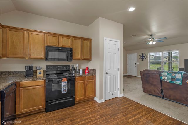 6174 Windwood Estates Drive, Shreveport, LA 71107