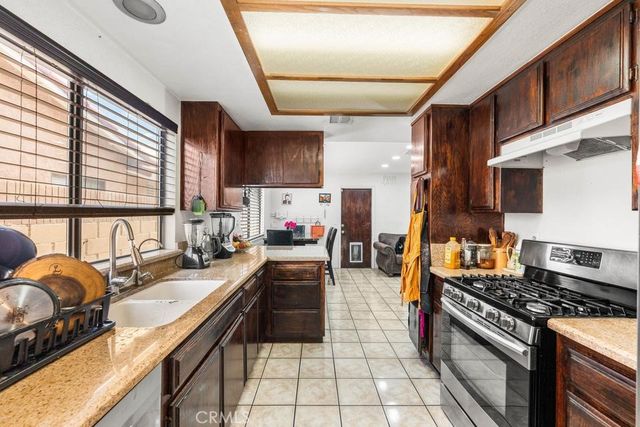 1827 Louise, Lancaster, CA 93534