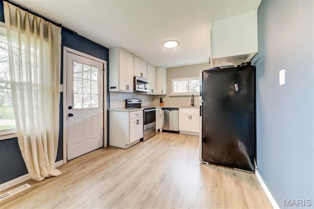 7837 La Belle Street, Affton, MO 63123