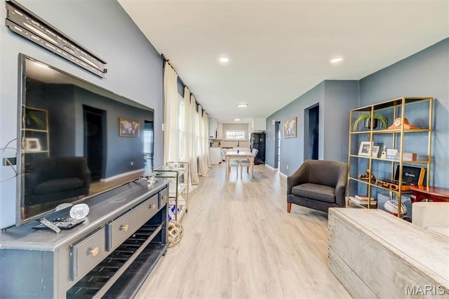 7837 La Belle Street, Affton, MO 63123