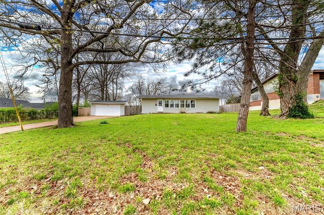 7837 La Belle Street, Affton, MO 63123