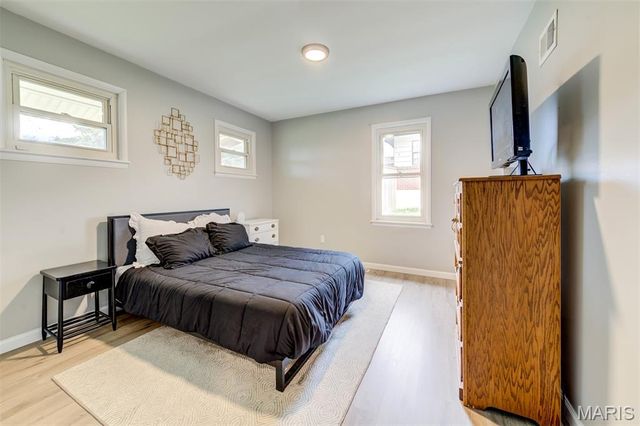 7837 La Belle Street, Affton, MO 63123