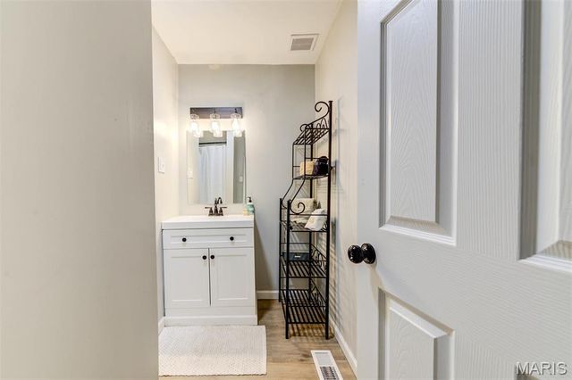 7837 La Belle Street, Affton, MO 63123